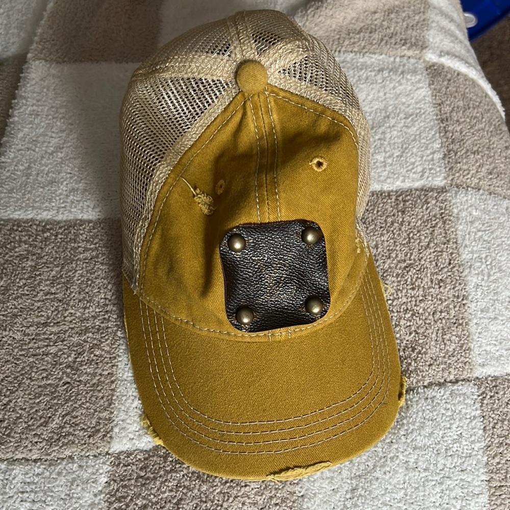 CC LV hat
